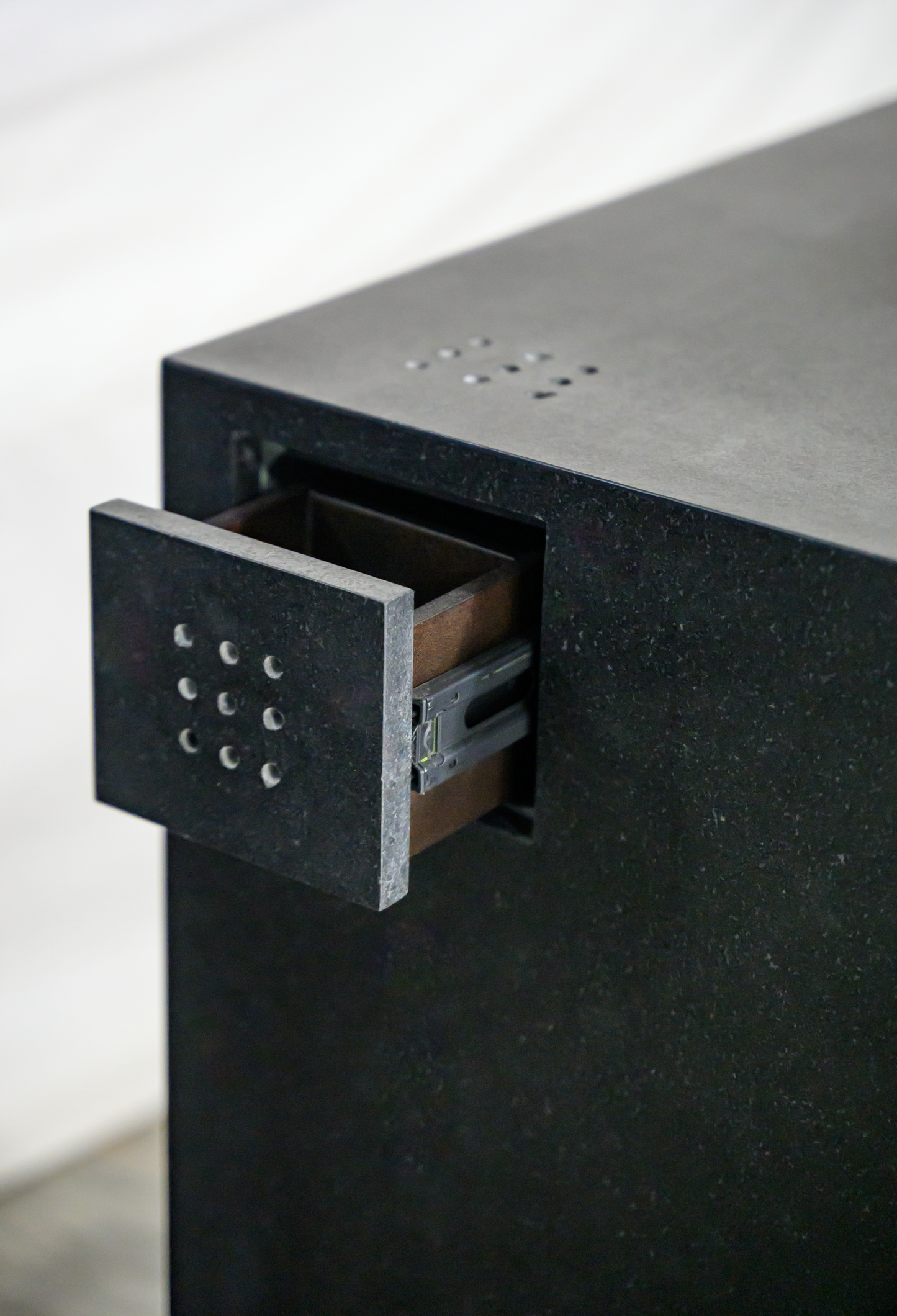 BRAMHAND CABINET N°3