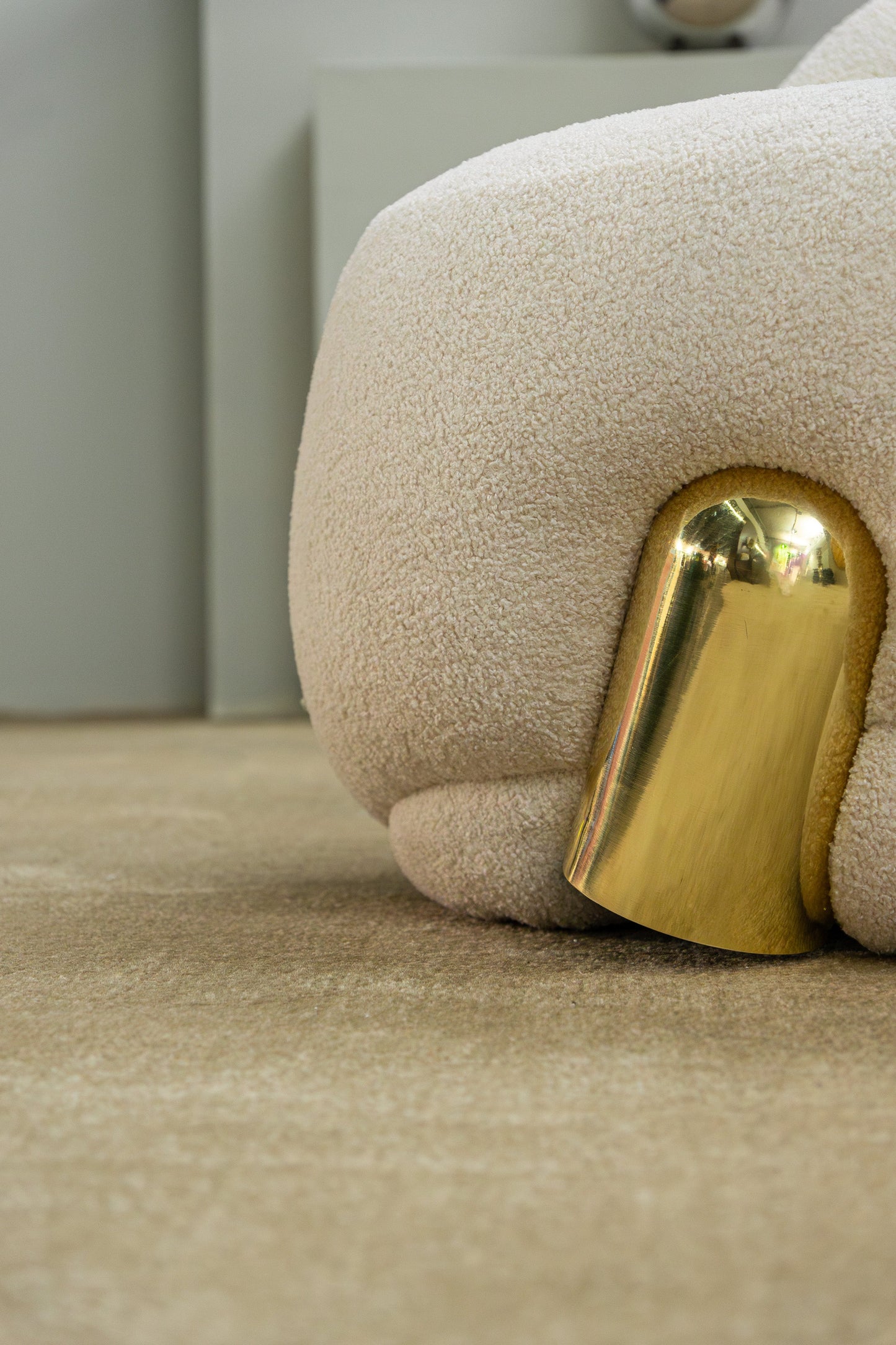 GUCCHA ARMCHAIR