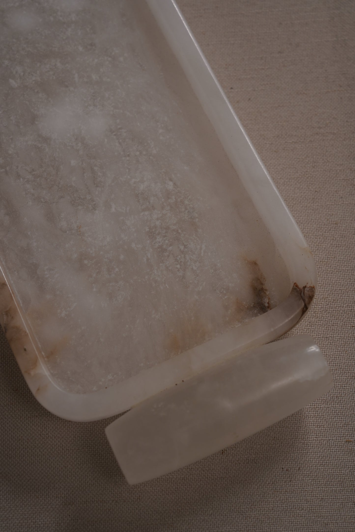 ALABASTER TRAY N1