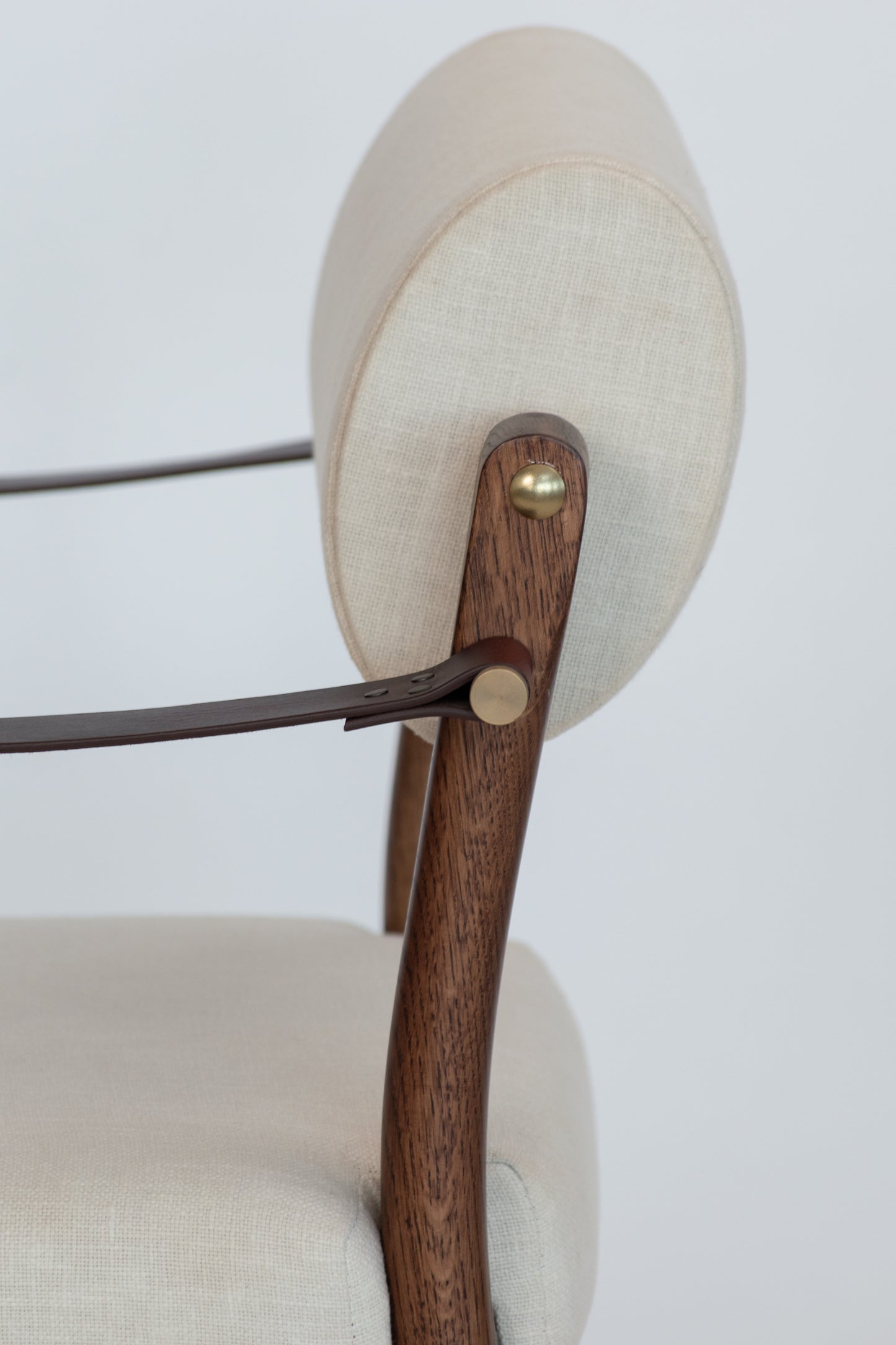 BELT CHAIR