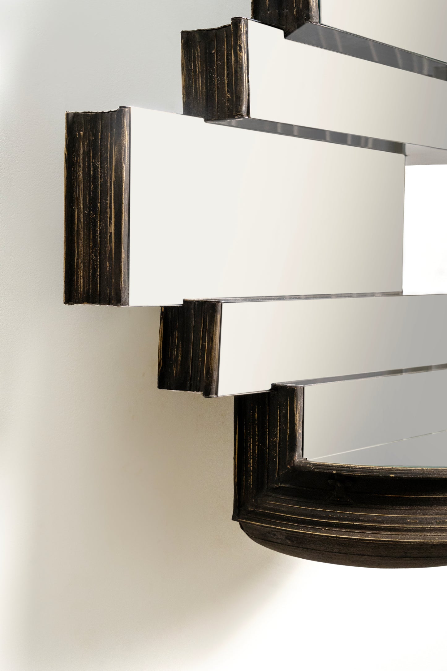 FRAGMENTED URLI MIRROR