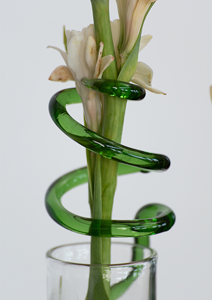 TENDRIL VASE