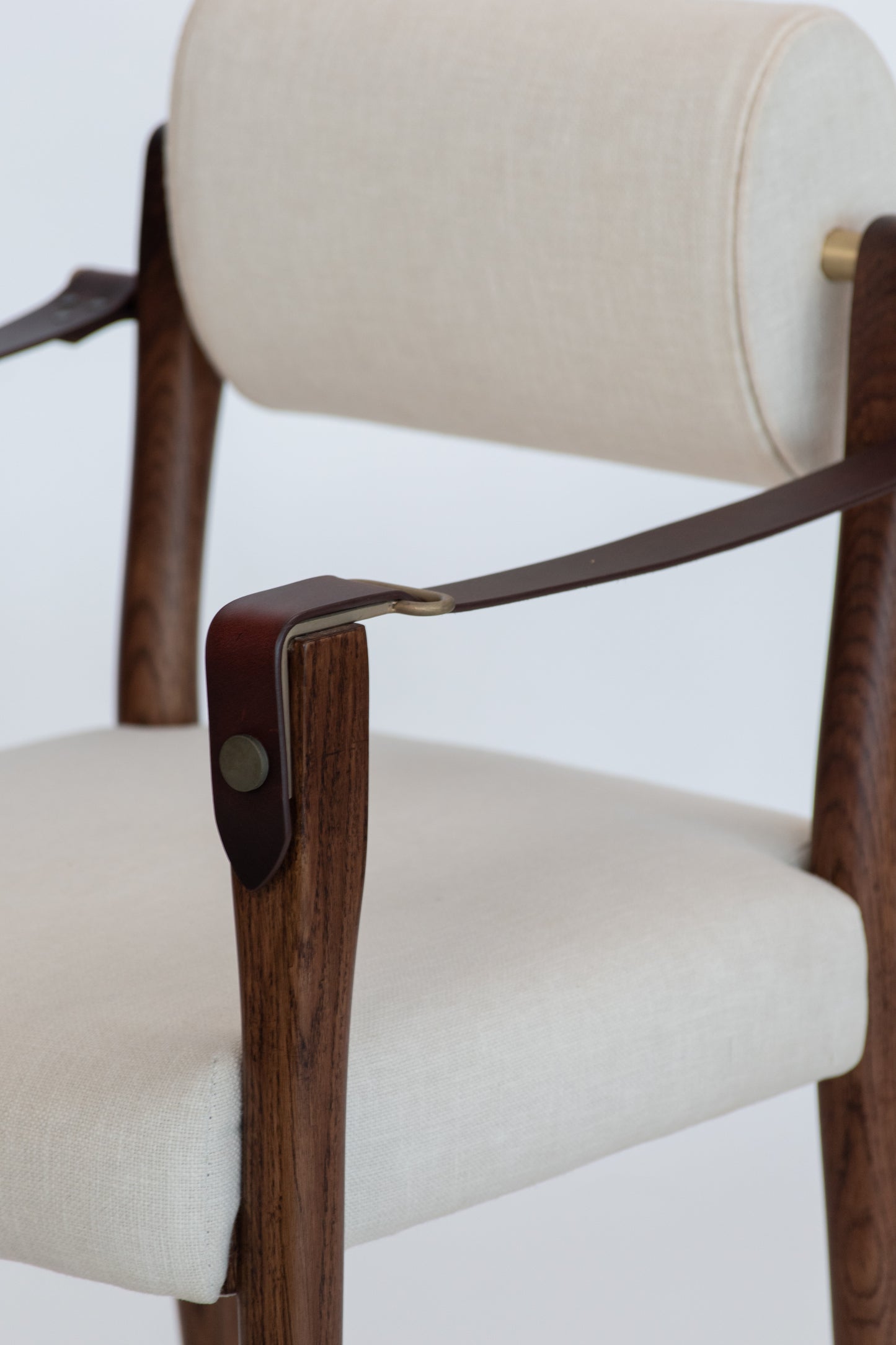 BELT CHAIR