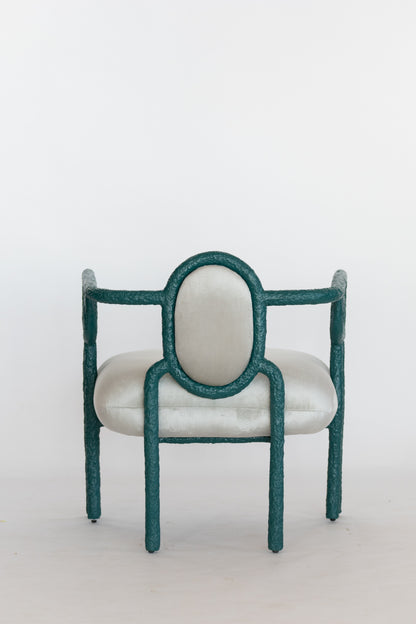 EMBRACE CHAIR