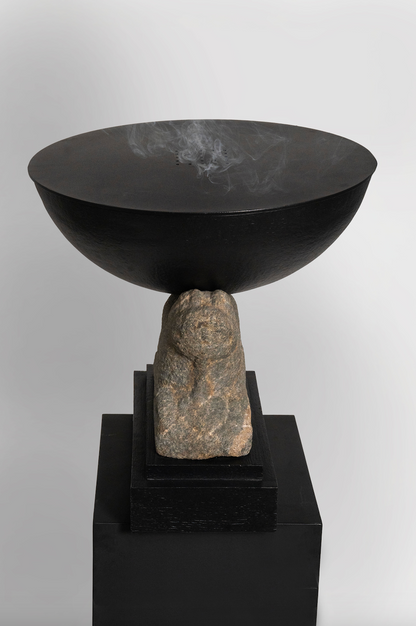 NANDI DHOOP TABLE