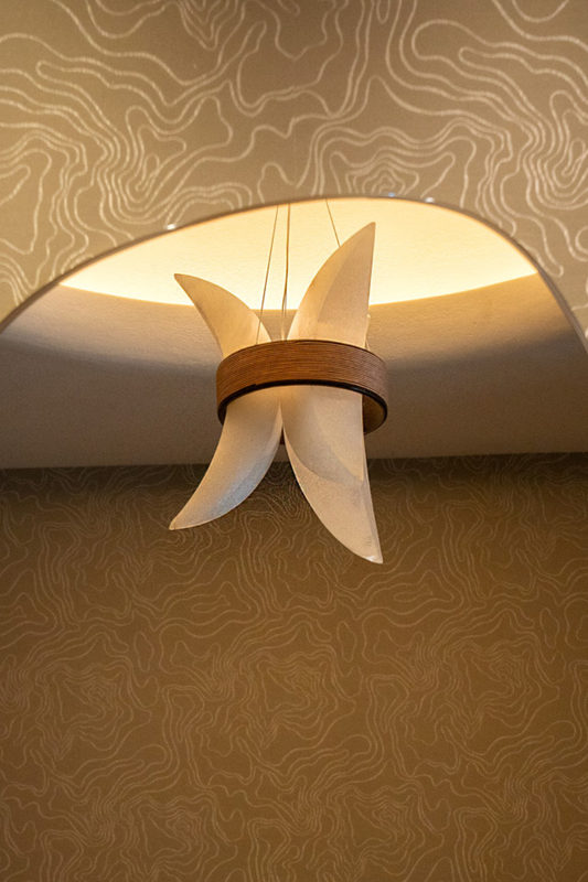TRICRESCENT LIGHT